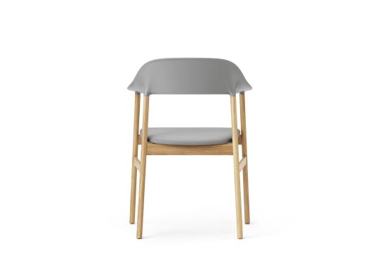 Кресло от фабрики Normann Copenhagen модель 14010 Herit Upholstery Arm