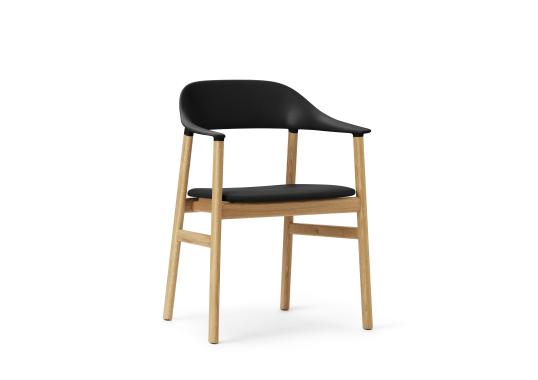 Кресло от фабрики Normann Copenhagen модель 14010 Herit Upholstery Arm