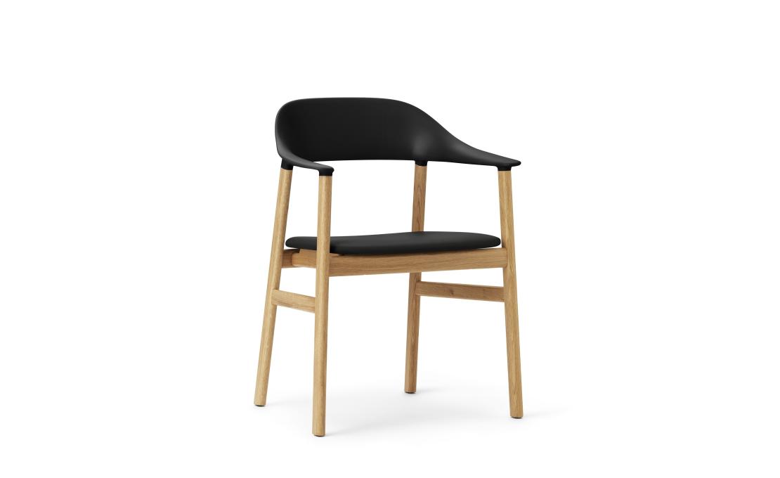 Кресло от фабрики Normann Copenhagen модель 14010 Herit Upholstery Arm
