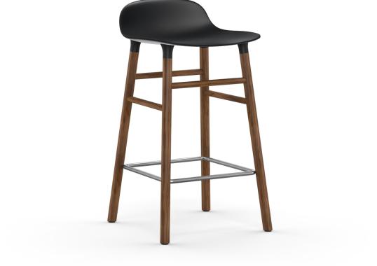 Барный стул от фабрики Normann Copenhagen модель Form  with Wood Legs