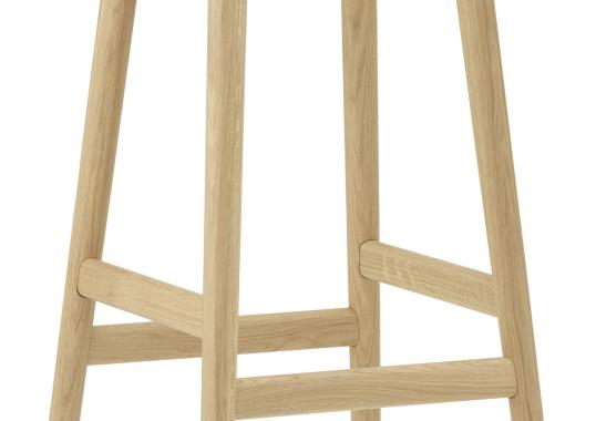 Барный стул от фабрики Normann Copenhagen модель Hyg Wood 