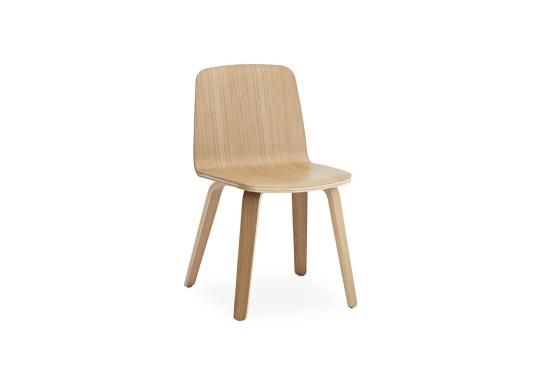 Стул от фабрики Normann Copenhagen модель 60207 Just Wood 