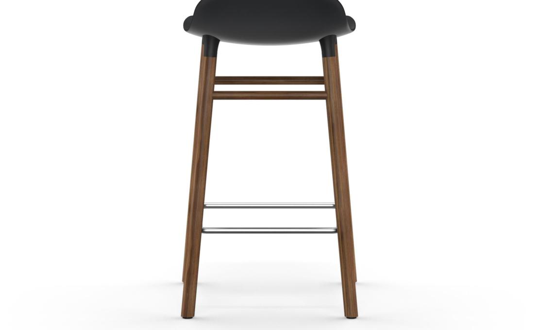 Барный стул от фабрики Normann Copenhagen модель Form  with Wood Legs