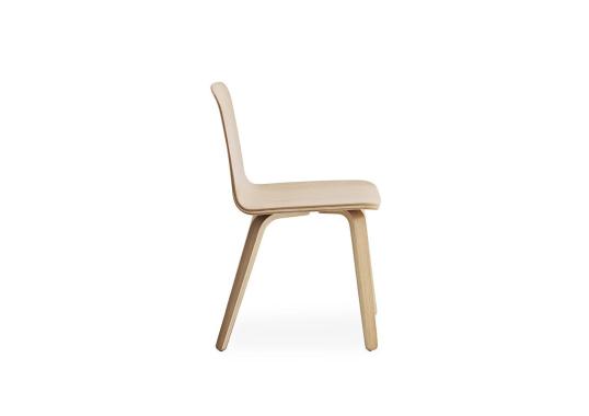Стул от фабрики Normann Copenhagen модель 60207 Just Wood 