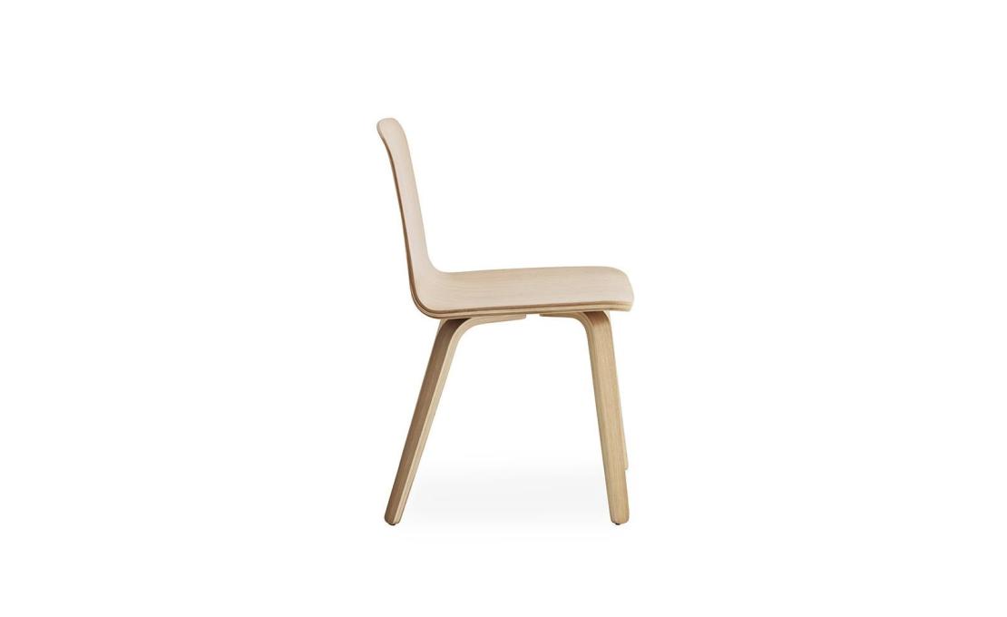 Стул от фабрики Normann Copenhagen модель 60207 Just Wood 