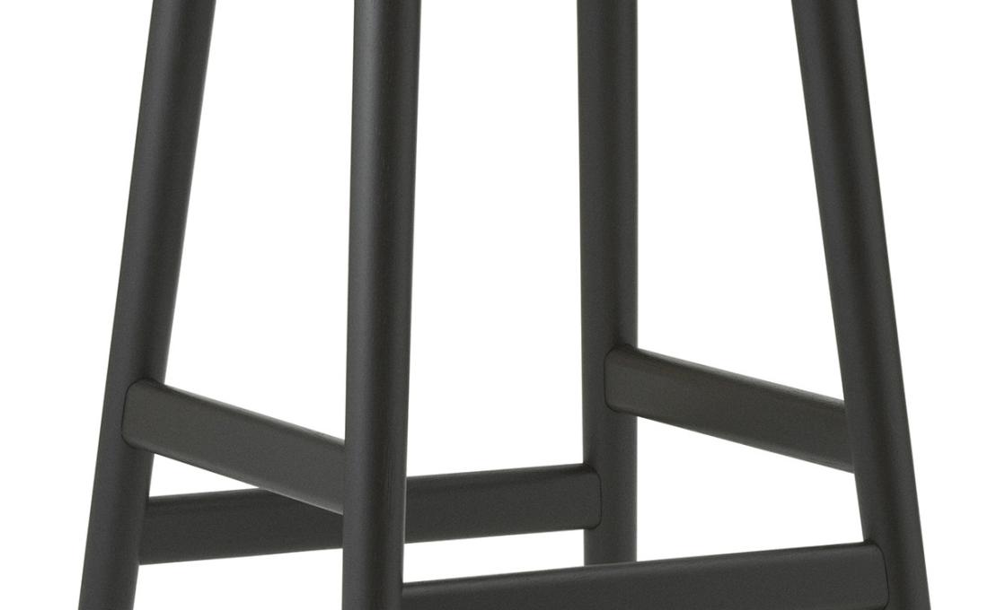Барный стул от фабрики Normann Copenhagen модель Hyg Wood 