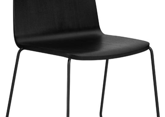 Стул от фабрики Normann Copenhagen модель Just -602