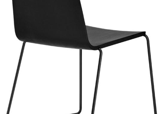 Стул от фабрики Normann Copenhagen модель Just -602