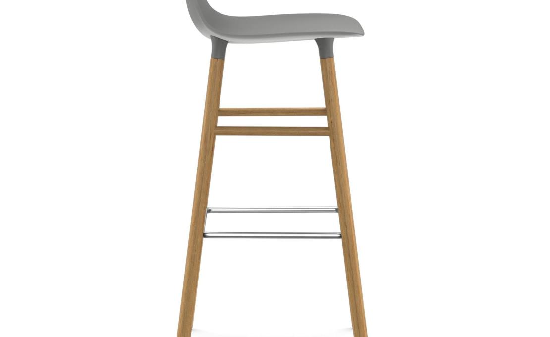 Барный стул от фабрики Normann Copenhagen модель Form  with Wood Legs
