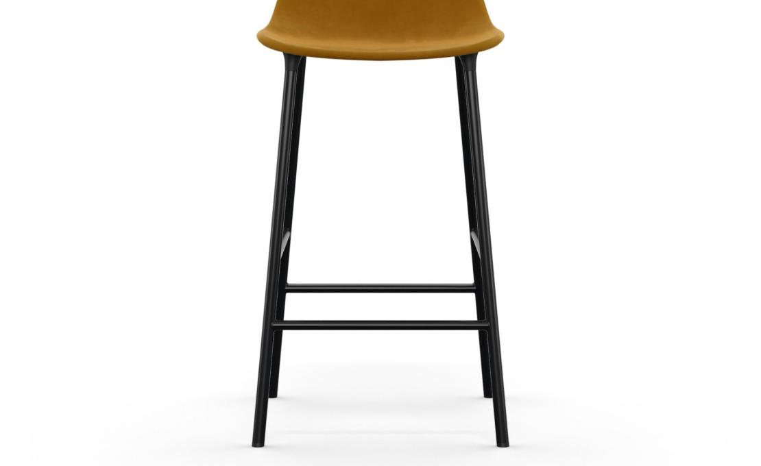Барный стул от фабрики Normann Copenhagen модель Form Upholstered 