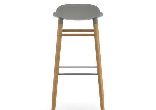 Барный стул от фабрики Normann Copenhagen модель Form  with Wood Legs