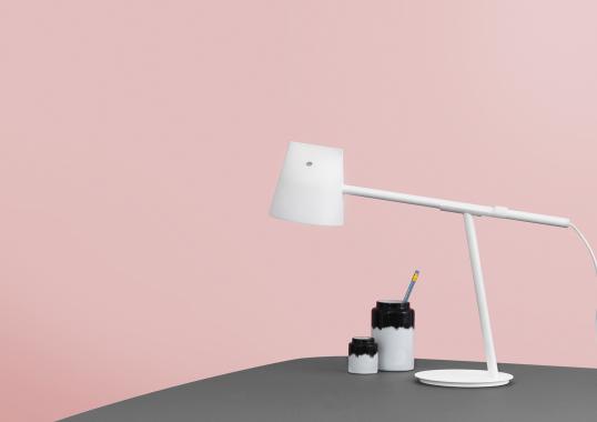Настольная лампа от фабрики Normann Copenhagen модель 50506 Momento Table Lamp