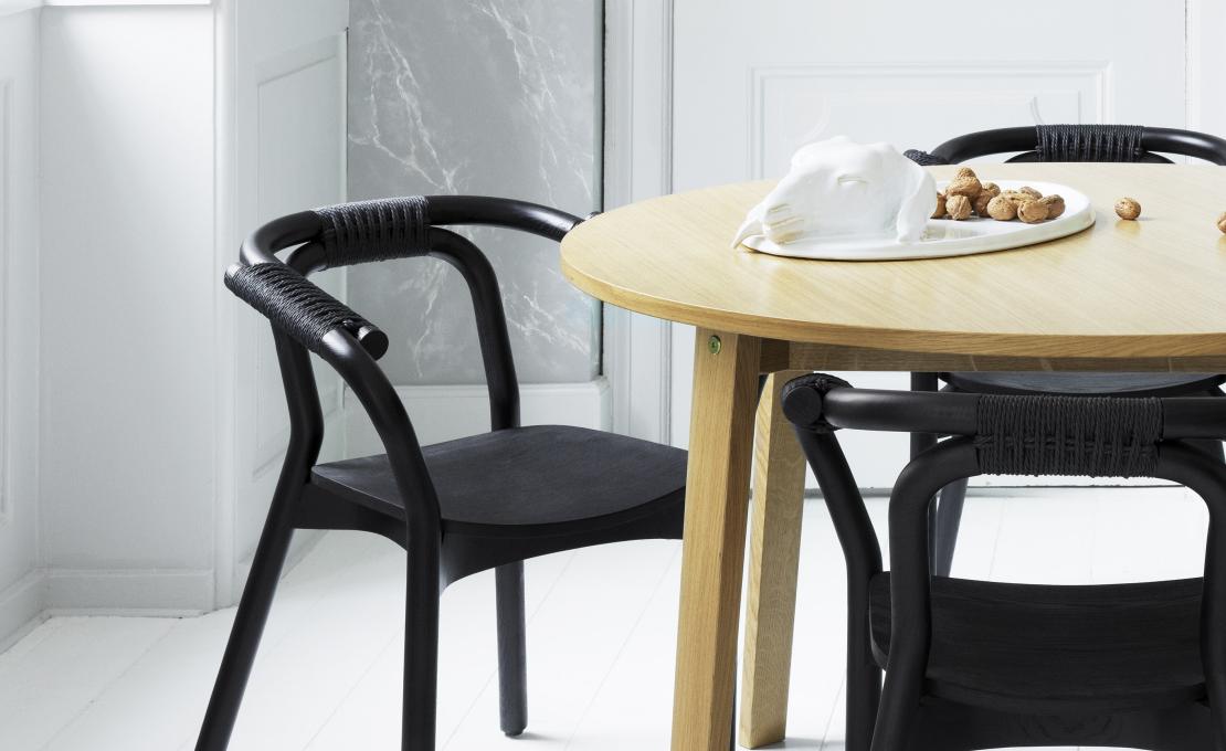 Стул от фабрики Normann Copenhagen модель 60201 Knot 