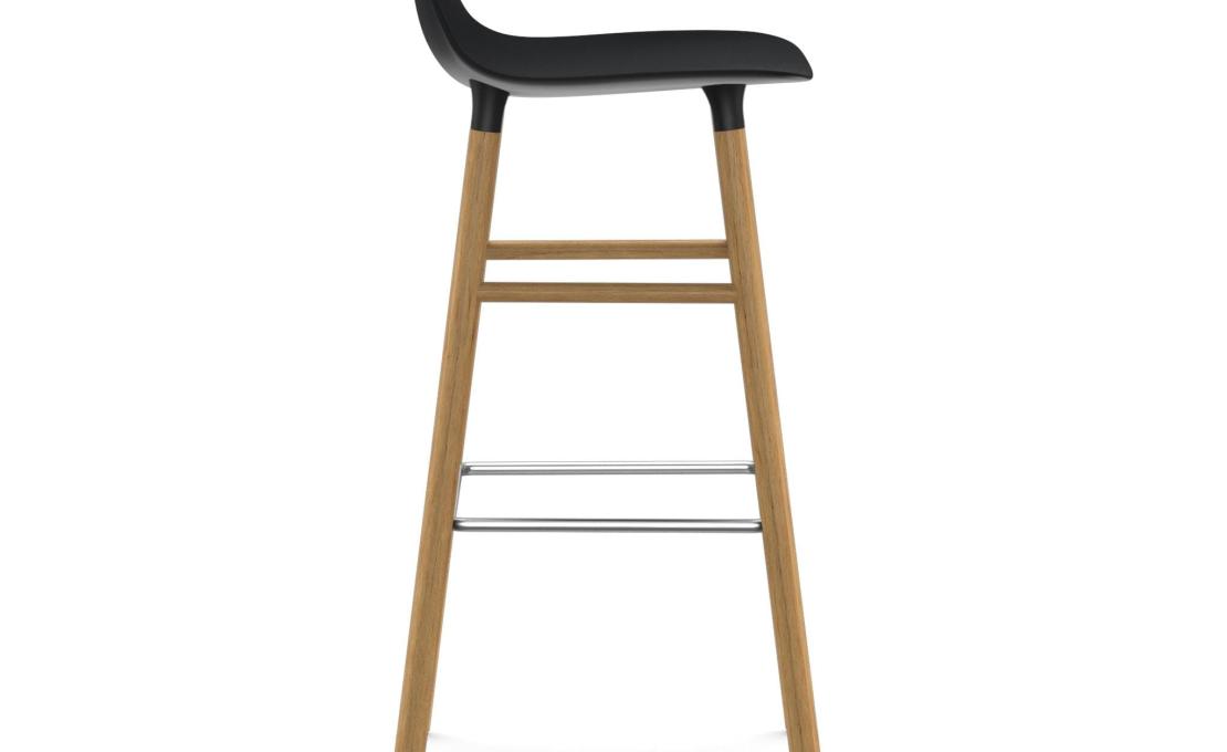 Барный стул от фабрики Normann Copenhagen модель Form  with Wood Legs