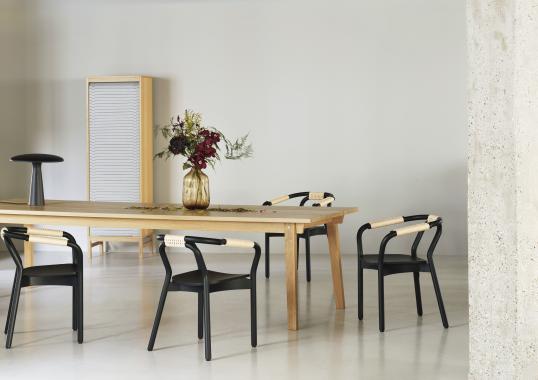 Стул от фабрики Normann Copenhagen модель 60201 Knot 