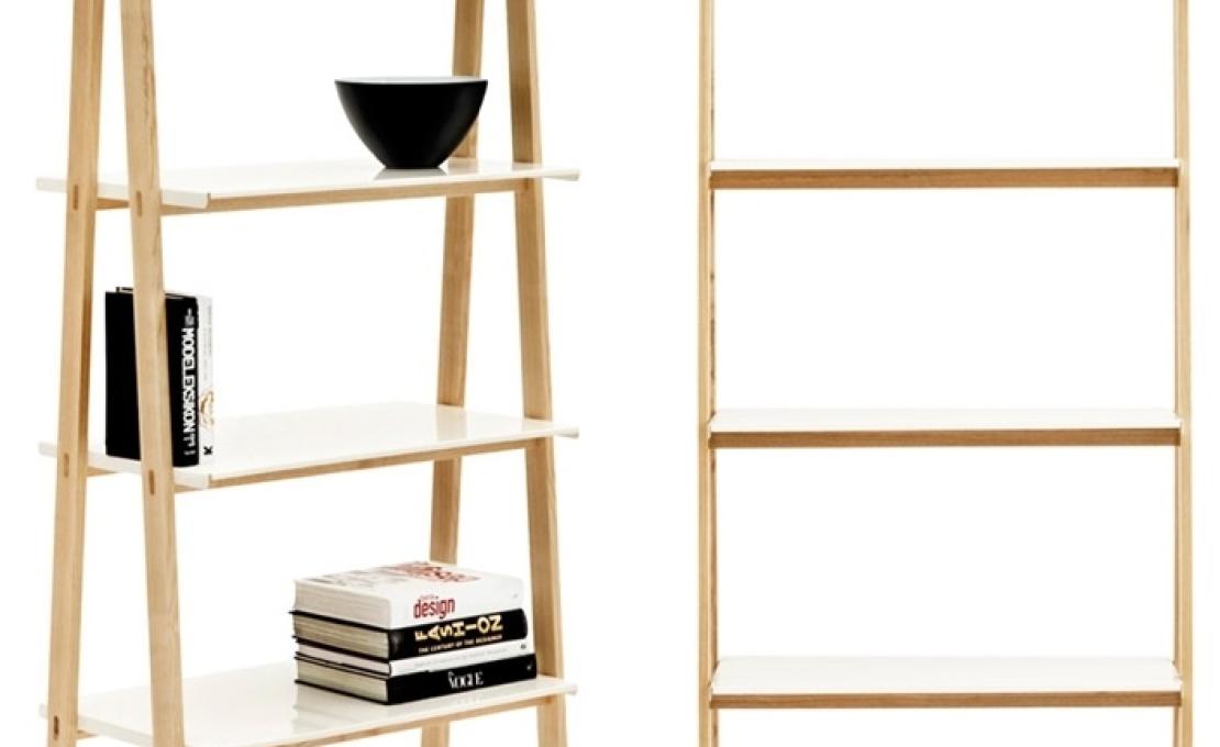 Стеллаж для книг от фабрики Normann Copenhagen модель 60100 One Step Up Bookcase