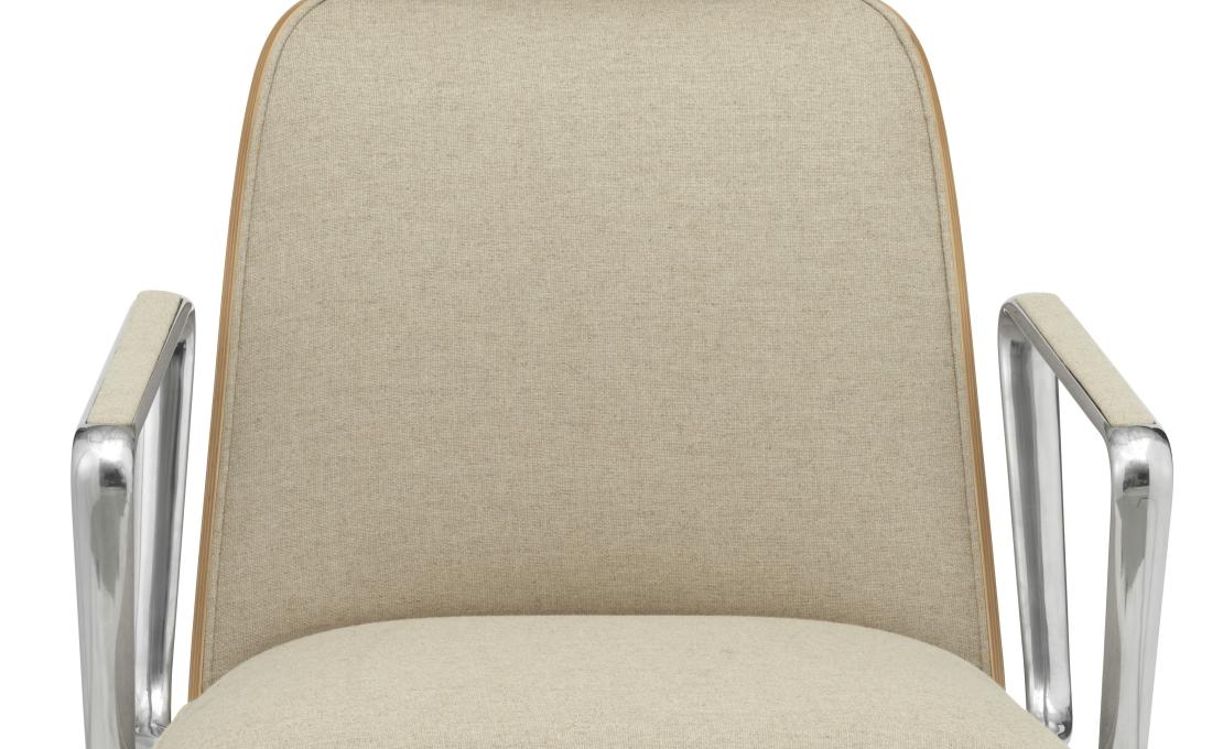 Кресло от фабрики Normann Copenhagen модель Pad Swivel Lounge 