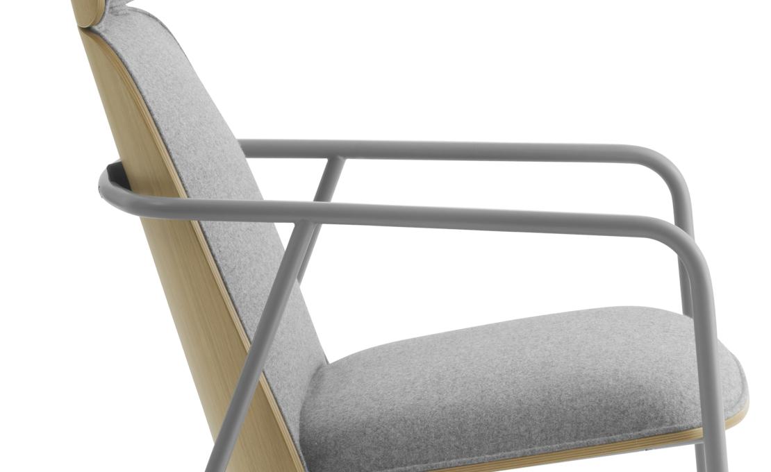 Стул от фабрики Normann Copenhagen модель Pad High 