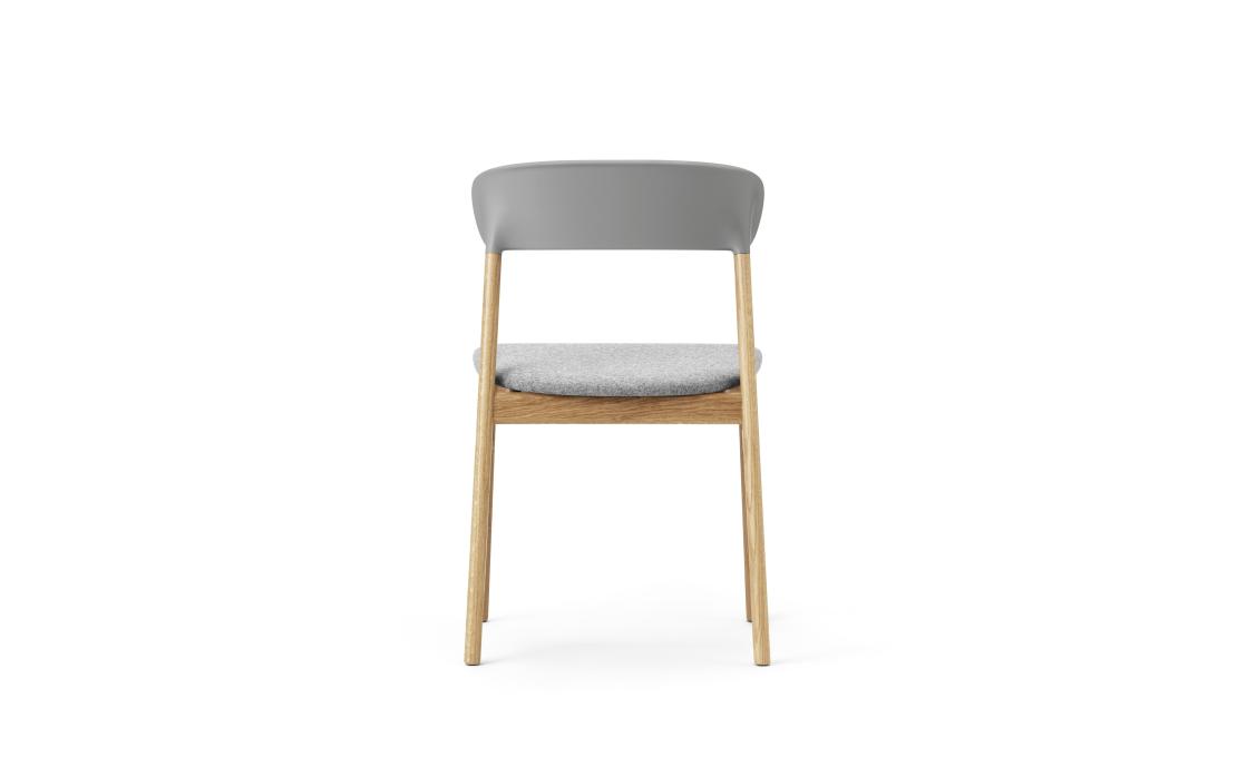 Стул от фабрики Normann Copenhagen модель 14010 Herit Upholstery 