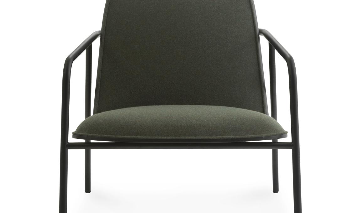 Стул от фабрики Normann Copenhagen модель Pad Low 