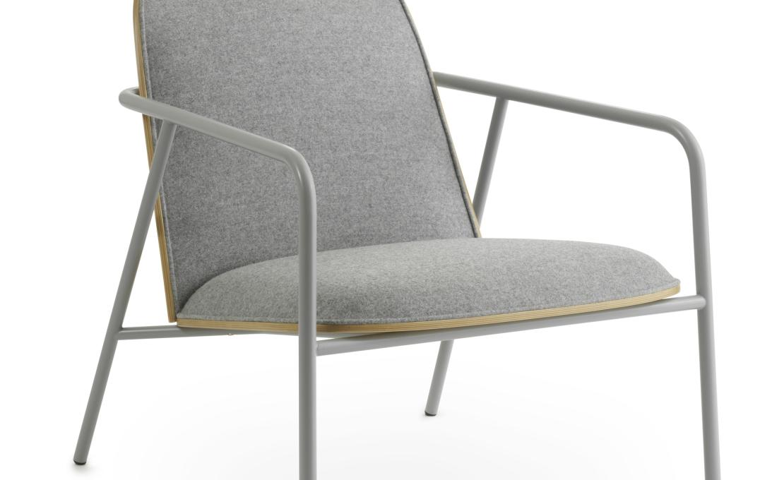 Стул от фабрики Normann Copenhagen модель Pad Low 
