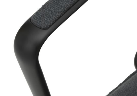 Кресло от фабрики Normann Copenhagen модель Pad Swivel Lounge 