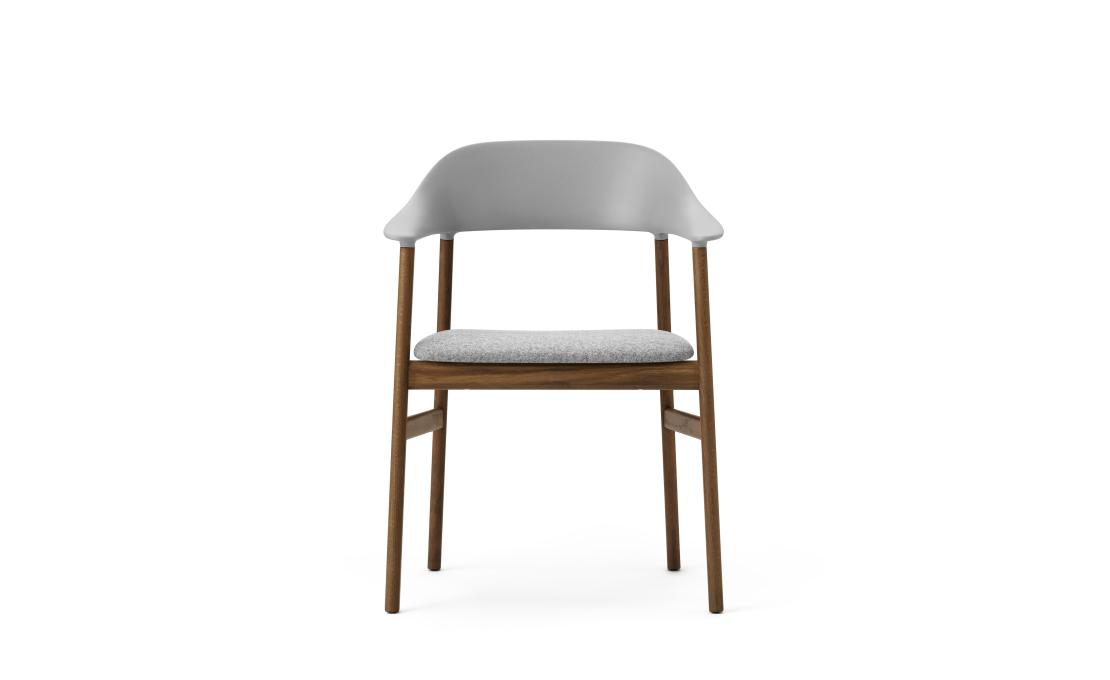 Кресло от фабрики Normann Copenhagen модель 14010 Herit Upholstery Arm