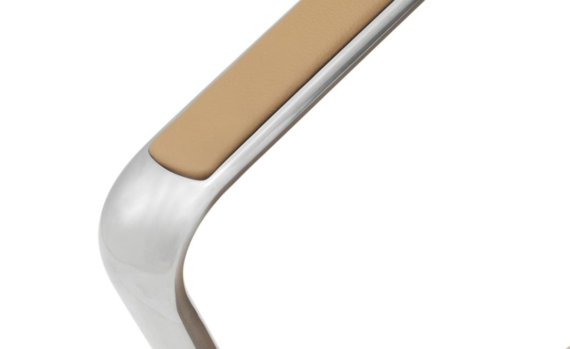 Кресло от фабрики Normann Copenhagen модель Pad Swivel Lounge 