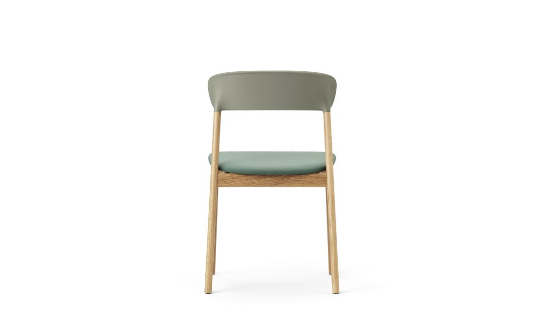 Стул от фабрики Normann Copenhagen модель 14010 Herit Upholstery 