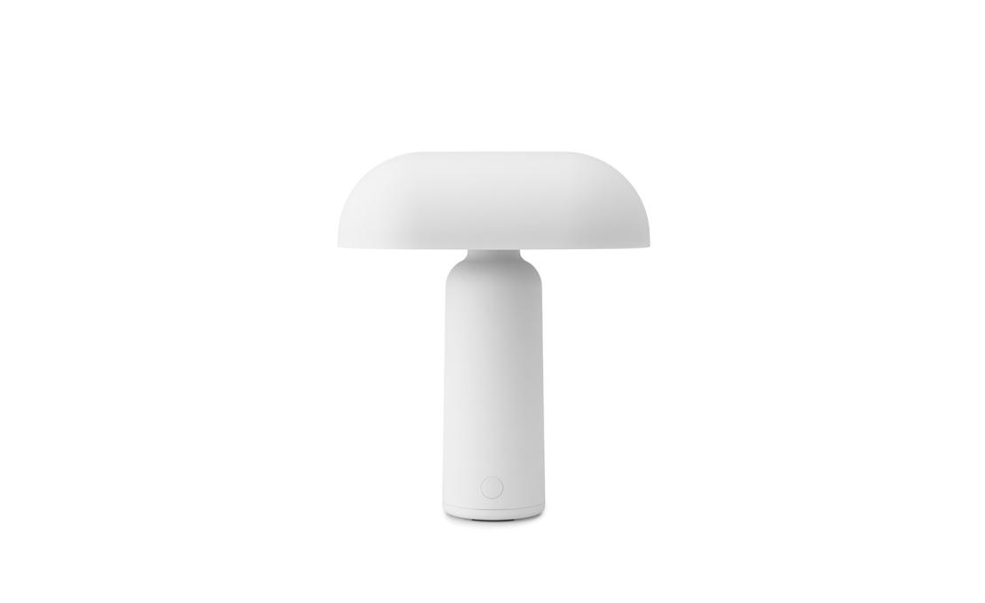 Настольная лампа от фабрики Normann Copenhagen модель 51011 Porta Table Lamp