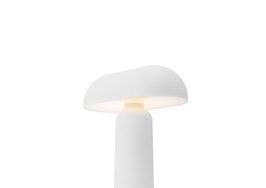 Настольная лампа от фабрики Normann Copenhagen модель 51011 Porta Table Lamp