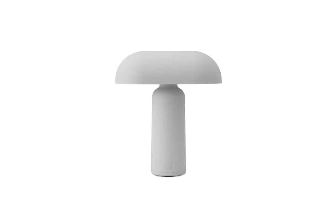 Настольная лампа от фабрики Normann Copenhagen модель 51011 Porta Table Lamp