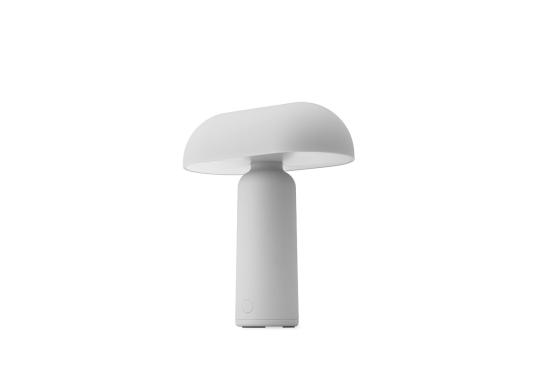 Настольная лампа от фабрики Normann Copenhagen модель 51011 Porta Table Lamp
