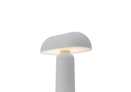 Настольная лампа от фабрики Normann Copenhagen модель 51011 Porta Table Lamp