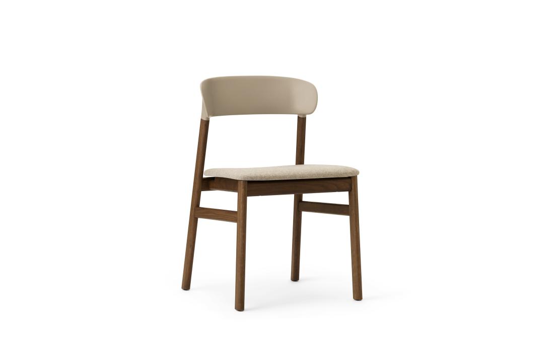 Стул от фабрики Normann Copenhagen модель 14010 Herit Upholstery 