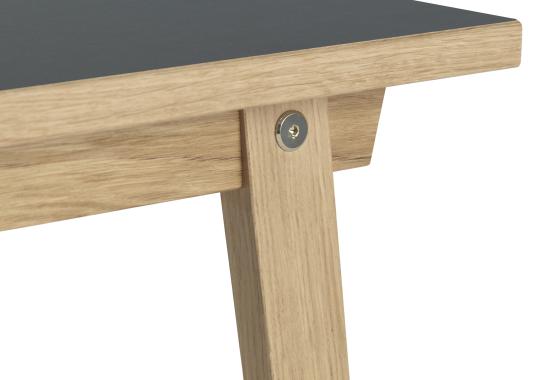 Журнальный столик от фабрики Normann Copenhagen модель Slice Linoleum-603091