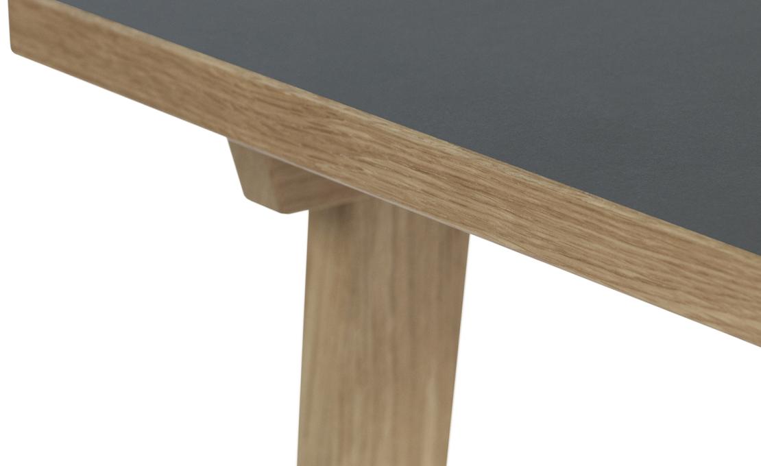 Журнальный столик от фабрики Normann Copenhagen модель Slice Linoleum-603091