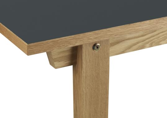 Журнальный столик от фабрики Normann Copenhagen модель Slice Linoleum-603091