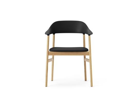 Кресло от фабрики Normann Copenhagen модель 14010 Herit Upholstery Arm