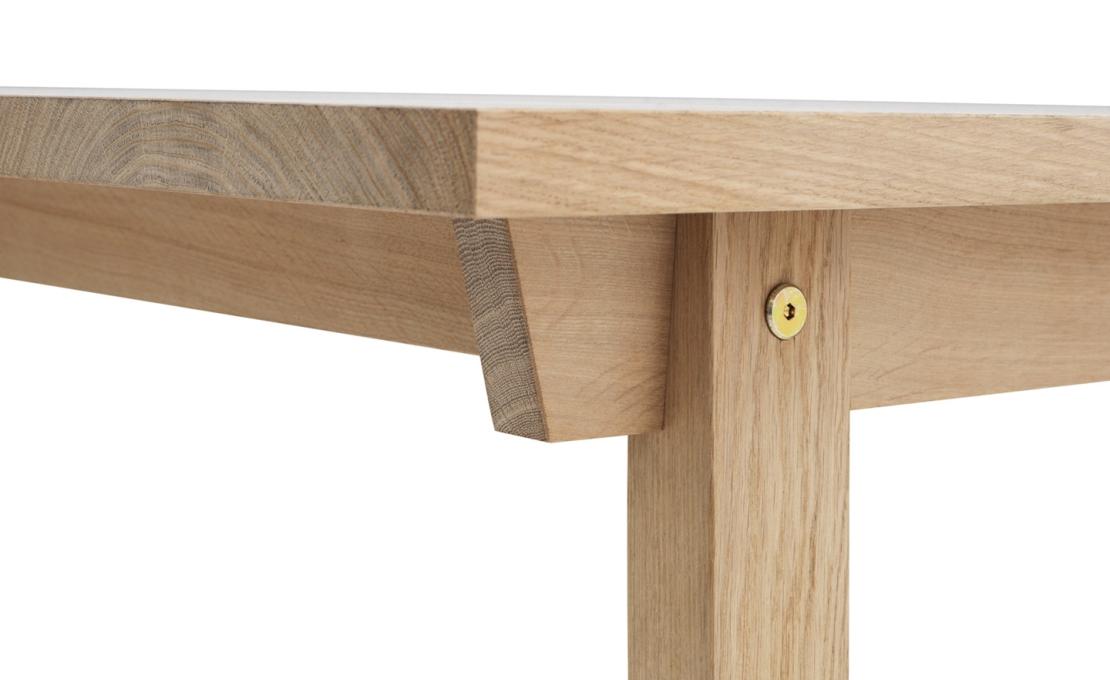 Стол от фабрики Normann Copenhagen модель 60221 Slice Table