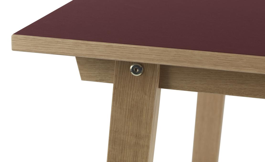 Стол от фабрики Normann Copenhagen модель 6030 Slice Linoleum Table