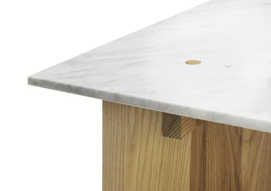 Журнальный столик от фабрики Normann Copenhagen модель Solid -602250