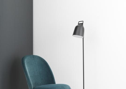 Торшер от фабрики Normann Copenhagen модель 5050 Stage Floor Lamp