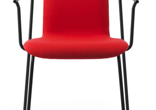 Кресло от фабрики Normann Copenhagen модель Studio Full Upholstery Arm
