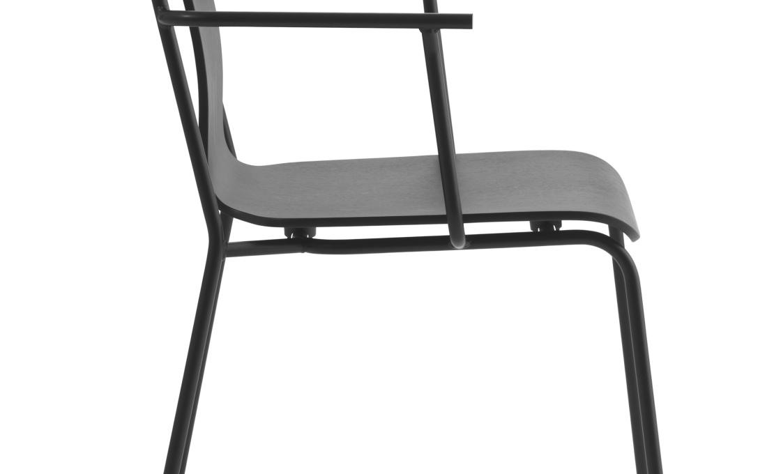 Кресло от фабрики Normann Copenhagen модель 6017 Studio Arm