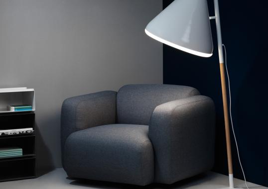 Кресло от фабрики Normann Copenhagen модель Swell Arm