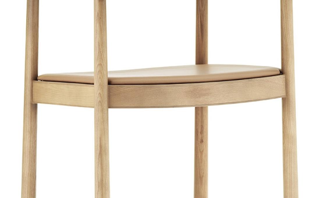 Кресло от фабрики Normann Copenhagen модель 140162 Timb Upholstery Arm