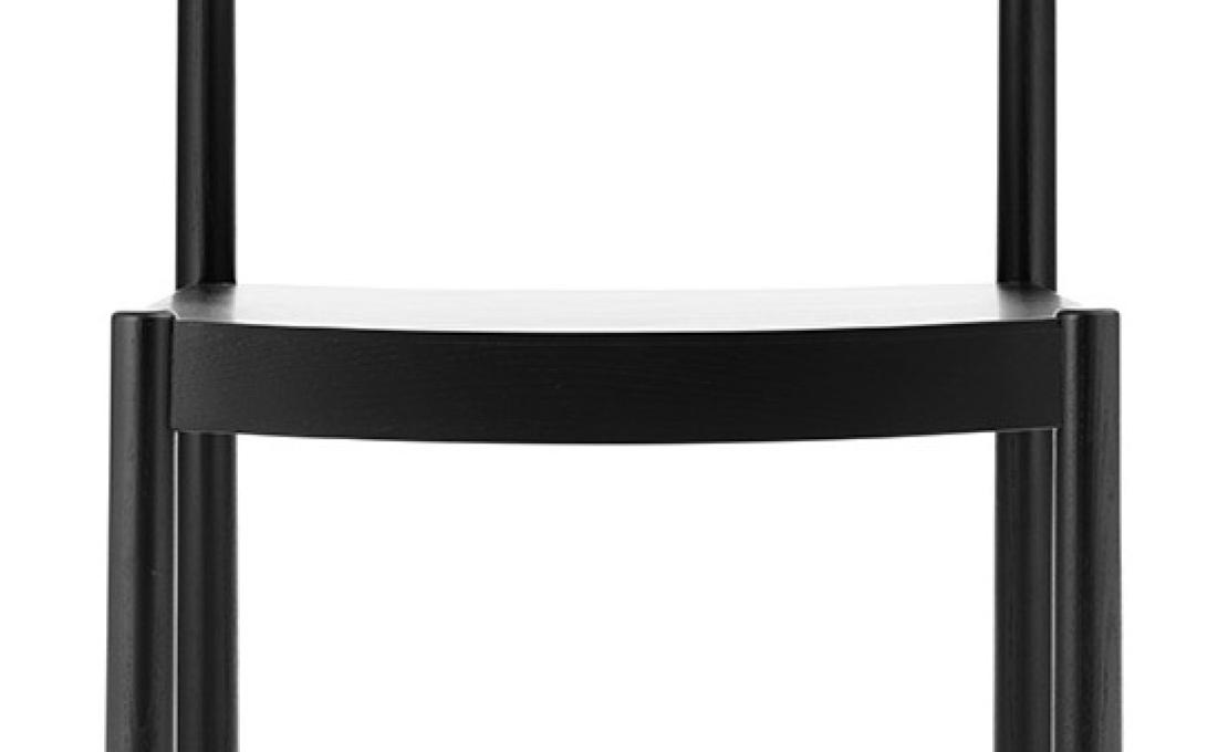 Стул от фабрики Normann Copenhagen модель 140161 Timb 