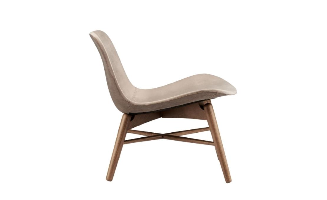 Кресло от фабрики Norr11 модель Langue Original Lounge Arm