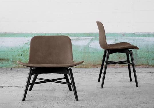 Кресло от фабрики Norr11 модель Langue Original Lounge Arm